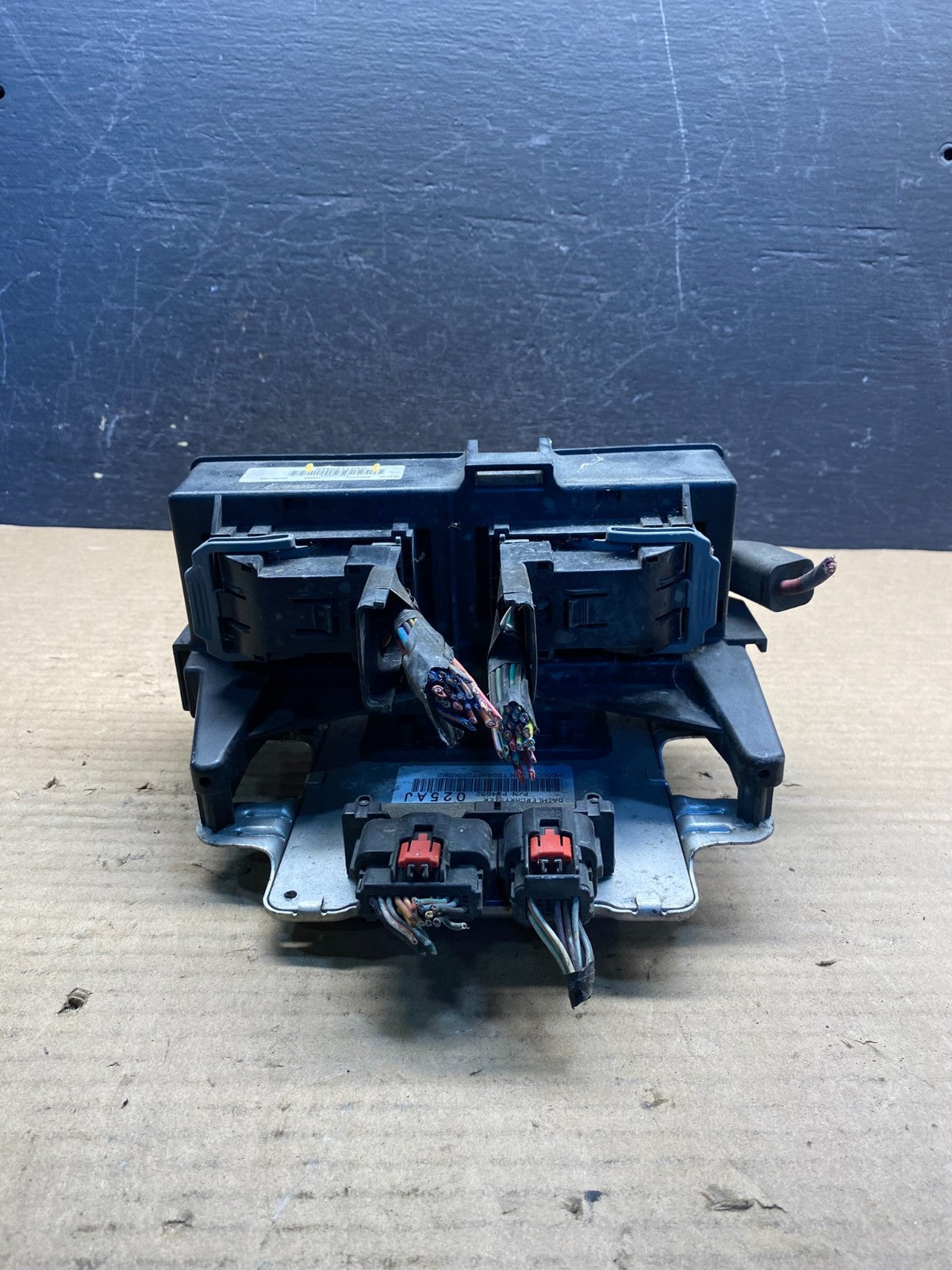 2007 Jeep Grand Cherokee Body Control Module BCM Power Fuse Box AE0107 DG1