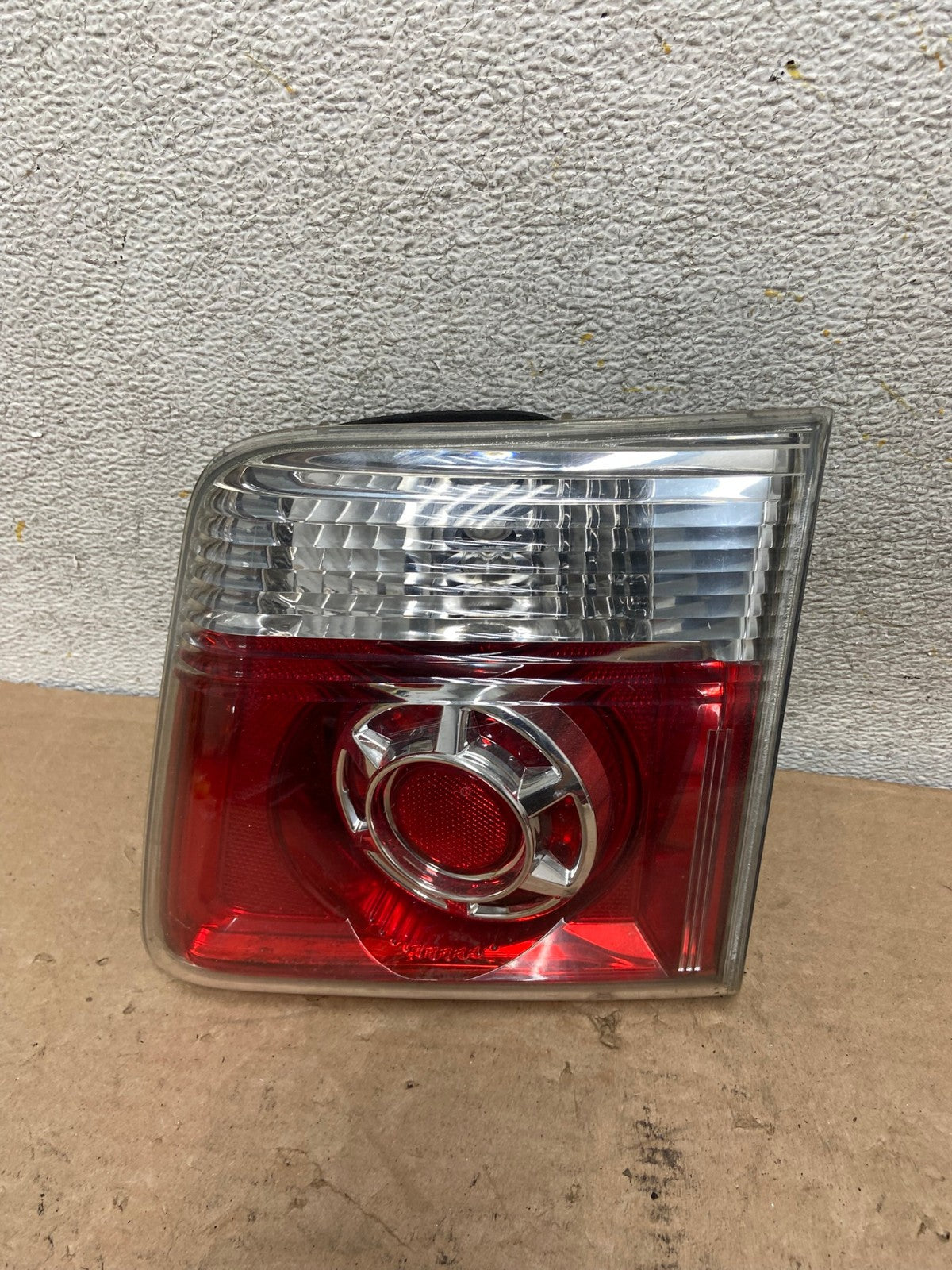 2007 to 2012 GMC Acadia Right Passenger Rh Hatch Tail Light Inner AI0938 LK0