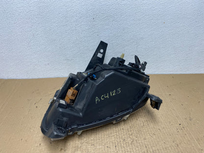 2011-2013 Jeep Grand Cherokee Right Passenger Halogen Headlight AC4128 DW8