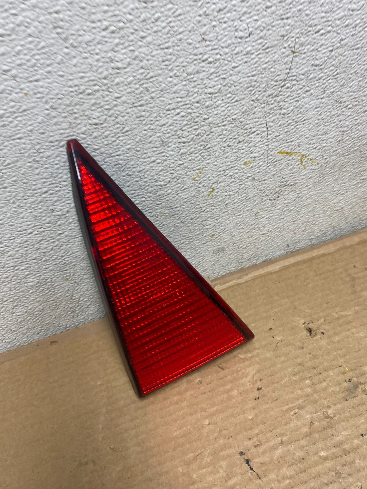 2006-2008 Mitsubishi Endeavor Right Passenger Side Inner Tail Light N9856 DW2