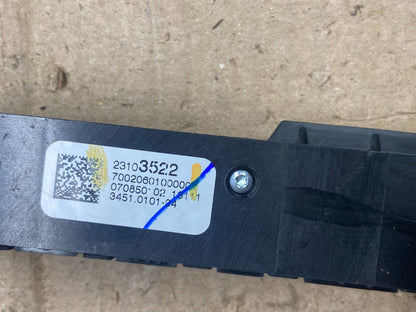 2013 - 2017 Buick Enclave Center Dash Hazard Waring Multi Switch AH5342 DG5