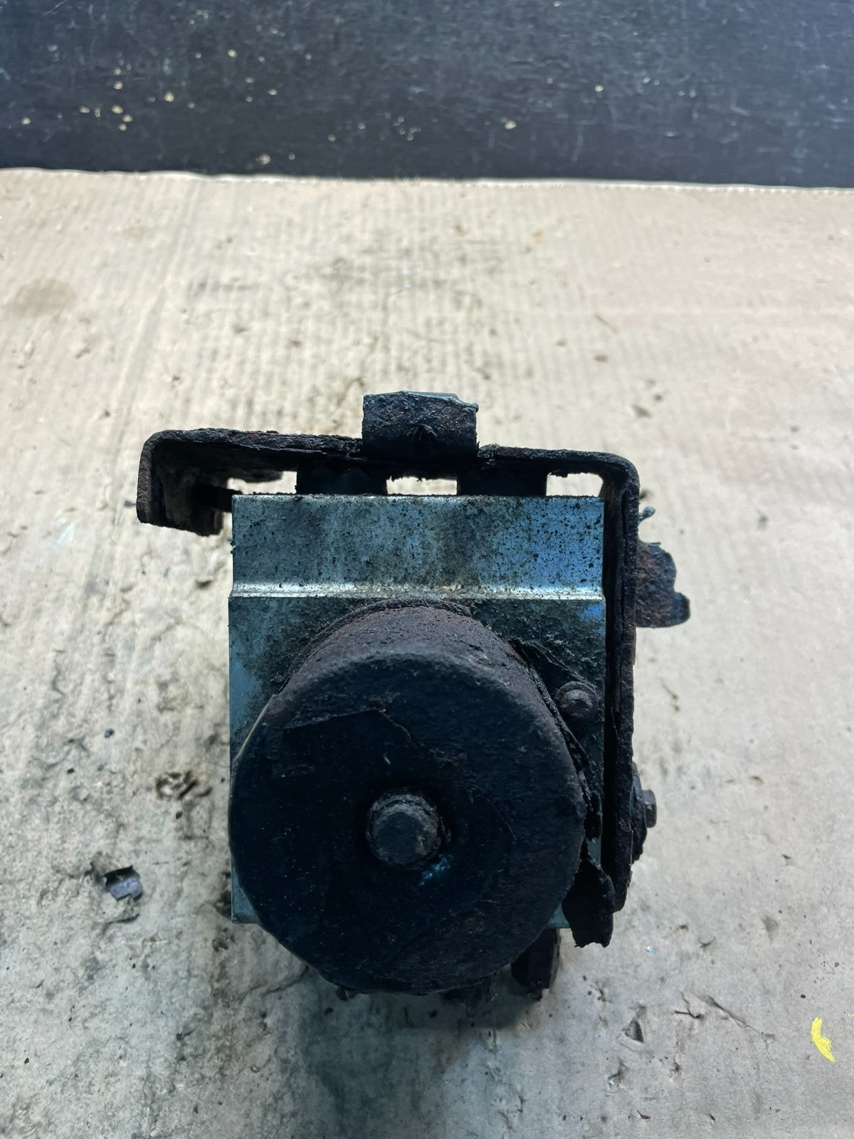 2011-2014 Ford E-150 E150 E250 E350 ABS Anti-Lock Brake Pump Module t7106 DG5