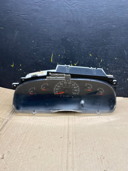 2001 - 2002 Ford Econoline E250 E350 Van Speedometer Instrument Cluster x2063 DG0
