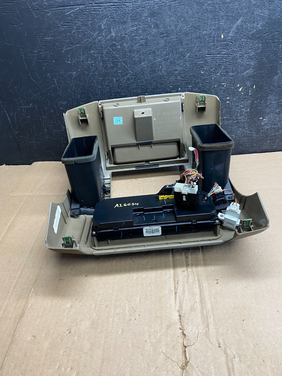 2005-2008 Nissan Pathfinder Radio A/C Heat Temperature Climate Control AI6054 DG3