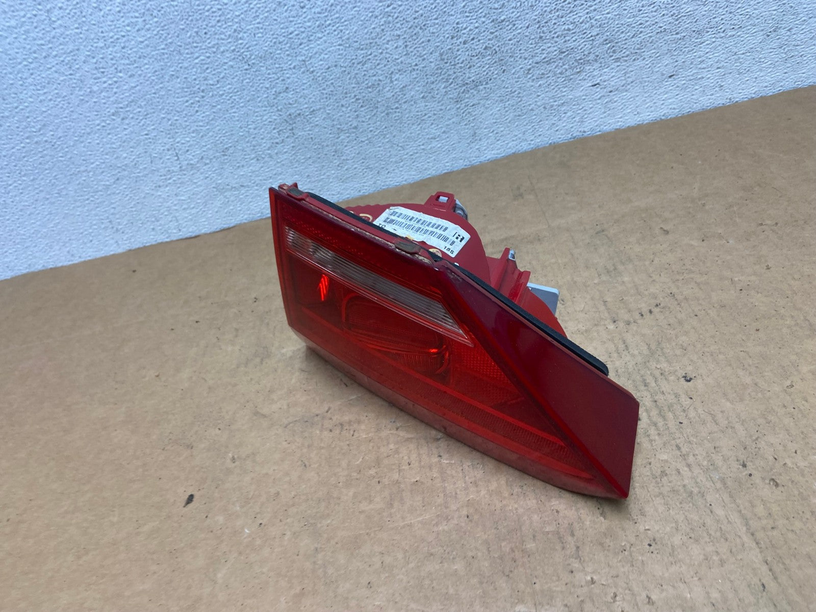 2012 to 2015 Volkswagen Passat Right Passenger Tail light inner AD4600 LK1