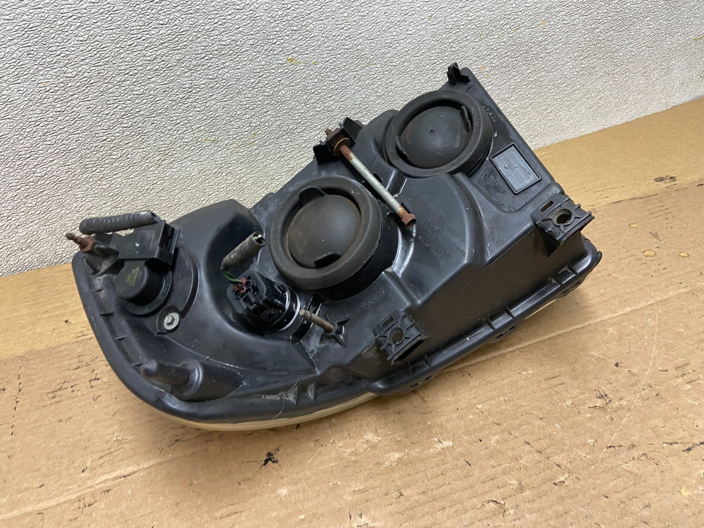 2003 - 2006 Ford Expedition Right Passenger Side Headlight Halogen Oem AB5277 DW5