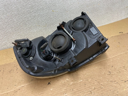 2003 - 2006 Ford Expedition Right Passenger Side Headlight Halogen Oem AB5277 DW5