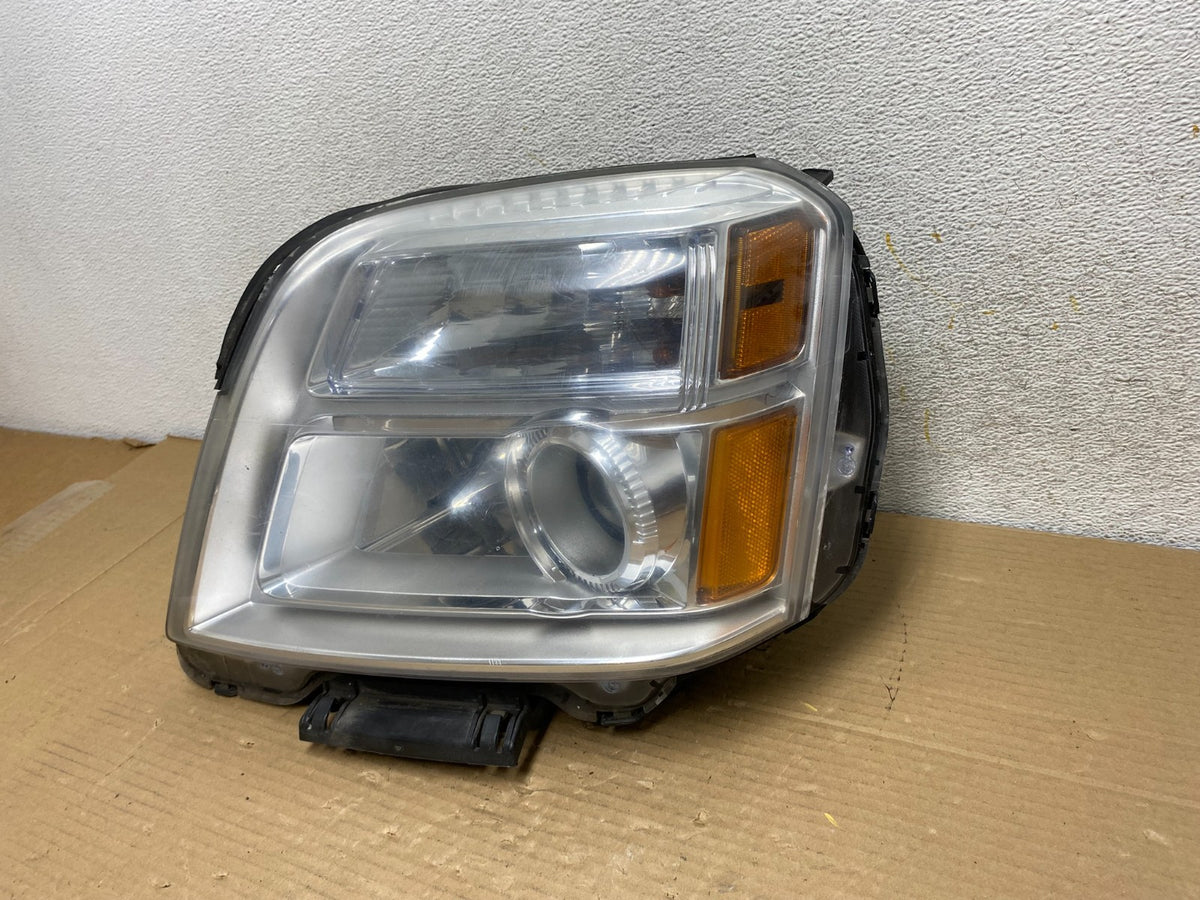 2010 to 2015 GMC Terrain Halogen Left Driver Lh Side Headlight AH0558 DW2