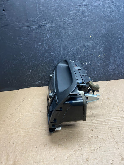 2002 2006 Toyota Camry Radio AM/FM CD Player Air Vent Bezel AF2139 DG2