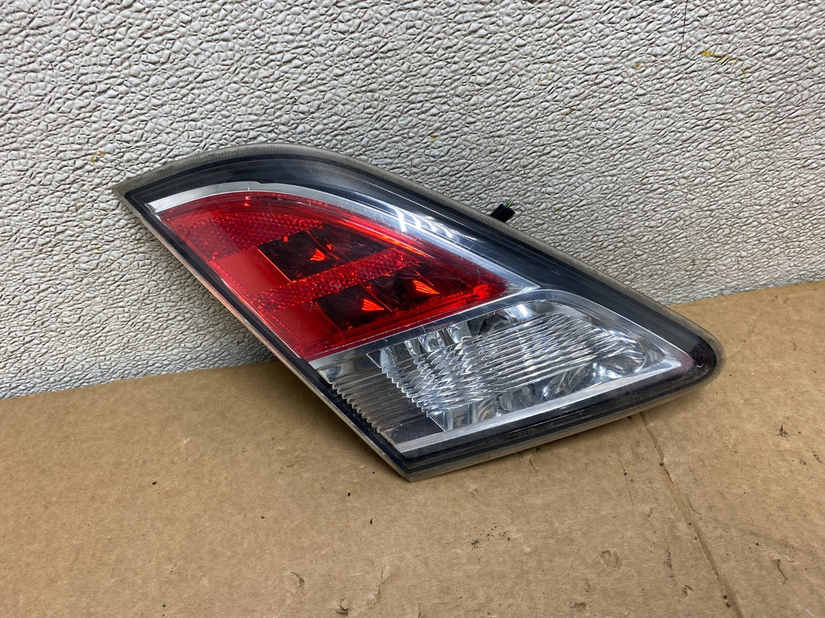 2009 to 2013 Mazda 6 Left Driver Lh Side Inner Tail Light V0040 DW0