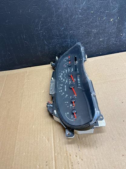 2006 Ford E350 Gauge Speedometer Cluster ad2156 DG1
