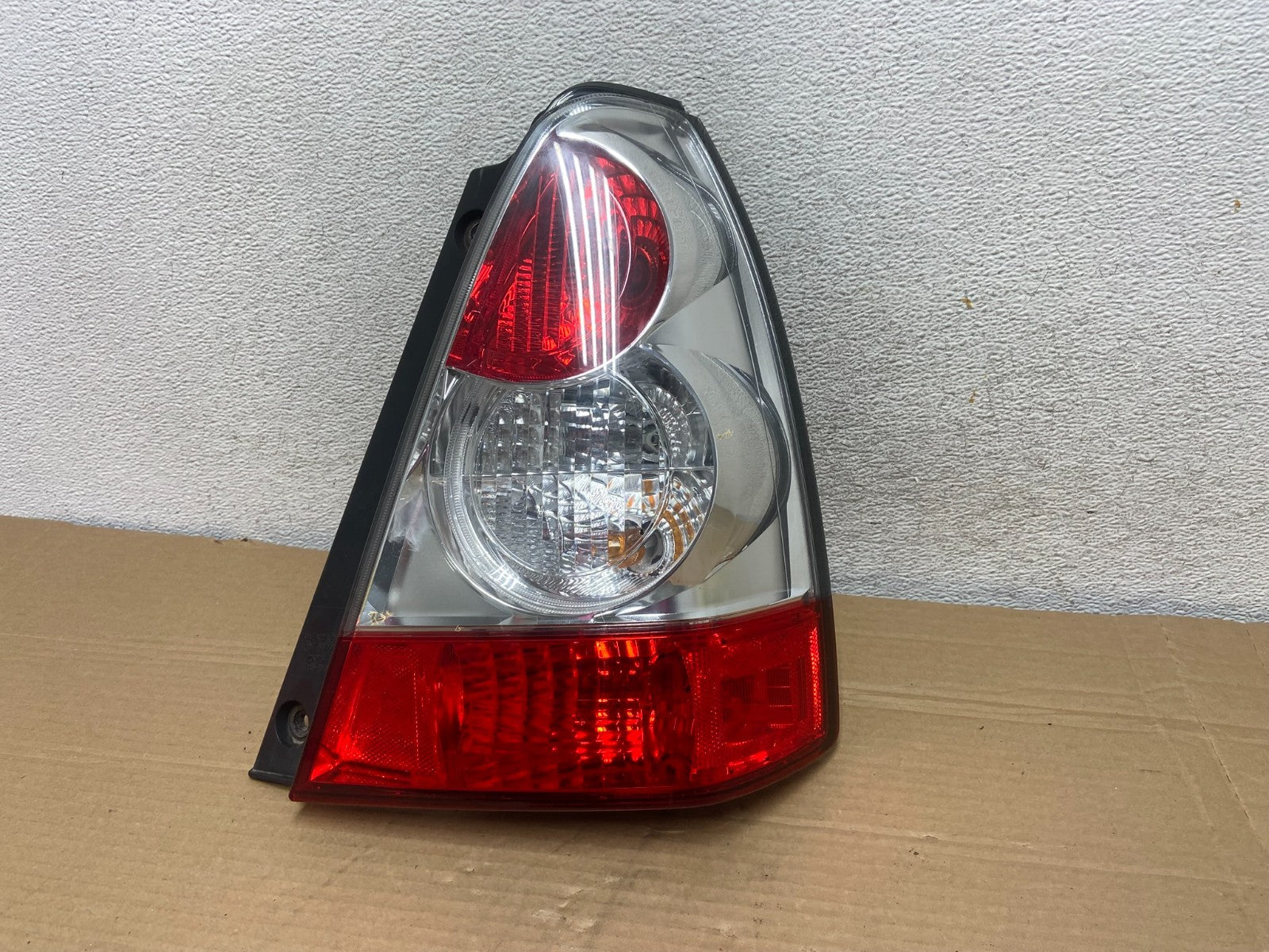 2006 2007 2008 Subaru Forester Right Passenger Rh Side Tail Light AG8862 DW0