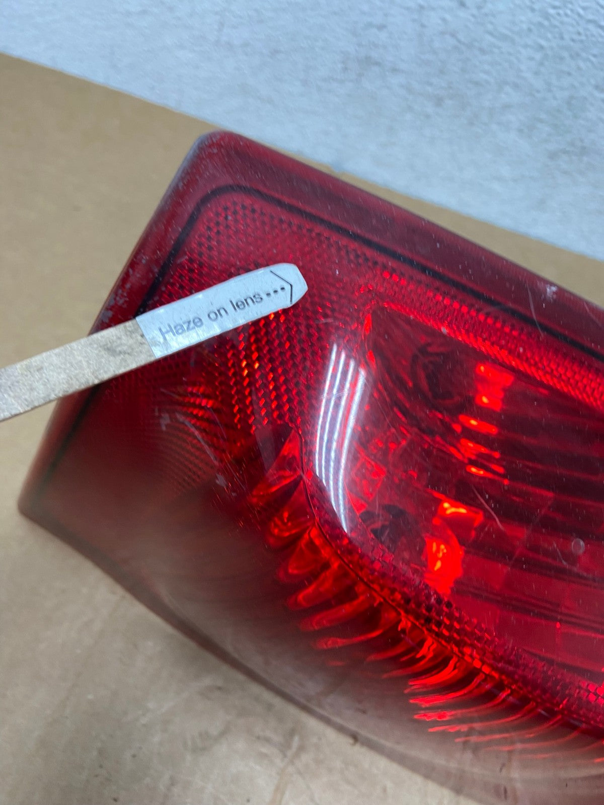 2002 to 2006 Chevrolet Avalanche Left Driver LH Tail Light AD6165 LK4