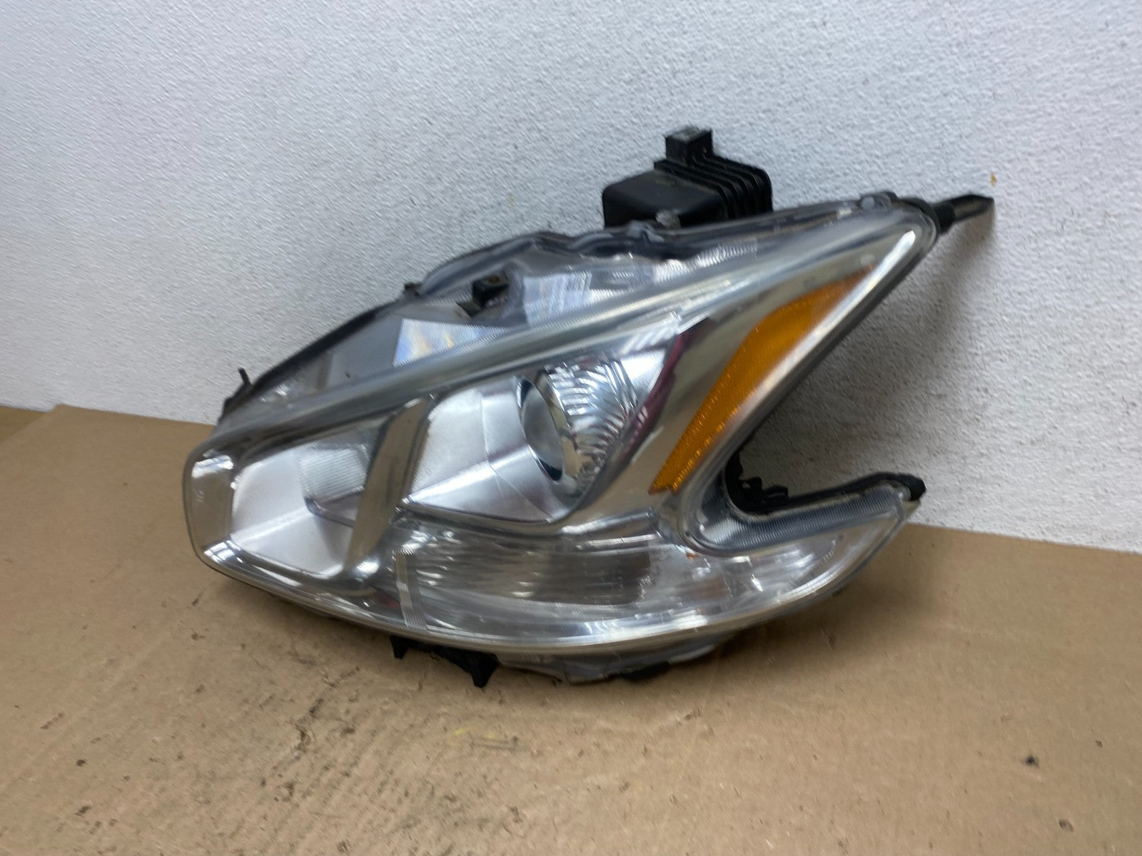 Halogen 2009 to 2014 Nissan Maxima Left Driver LH Side Headlight AE6575 DW1