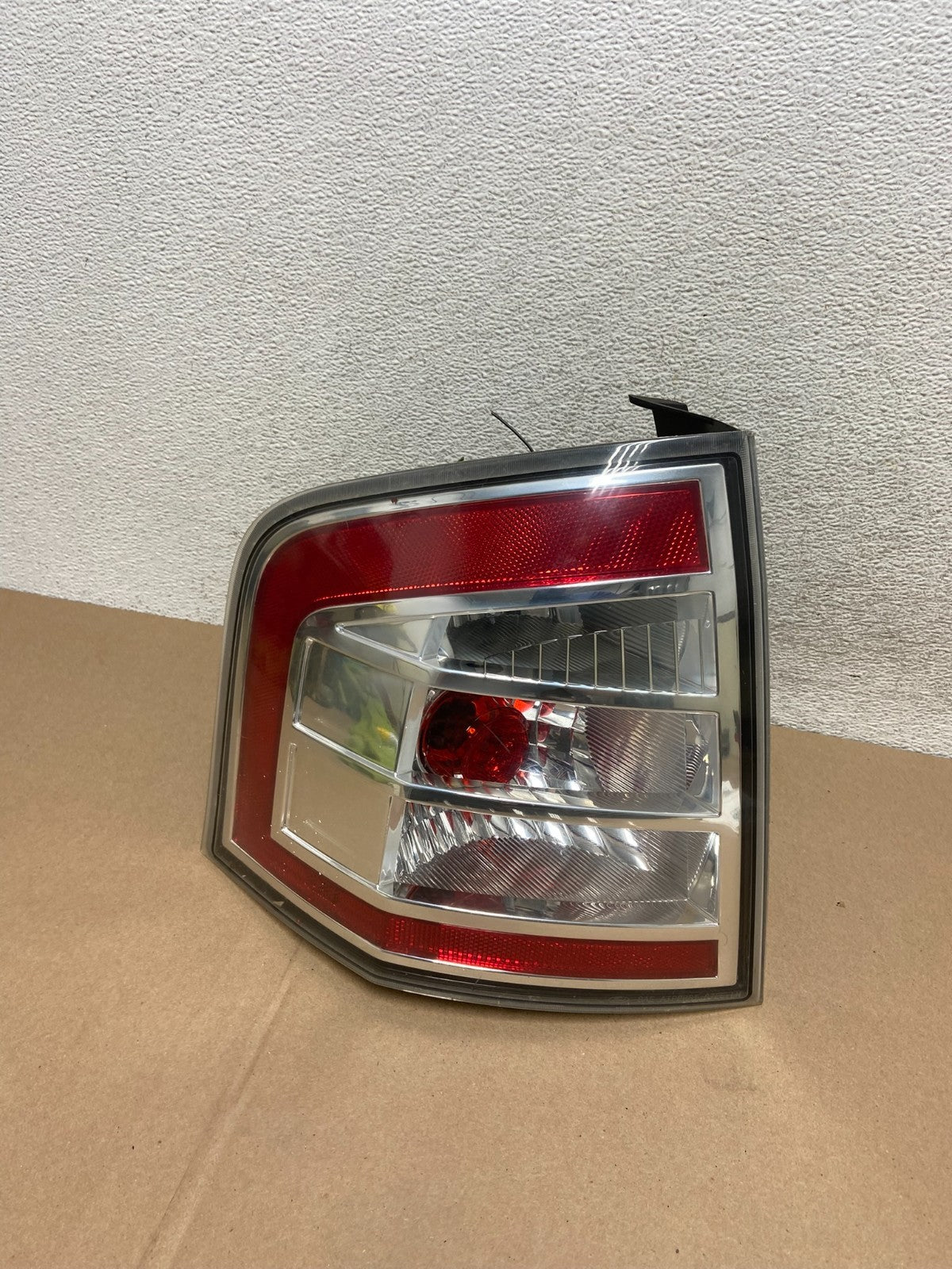 2007 2008 2009 2010 Ford Edge Tail light Left Driver LH Side AG6566 DW0