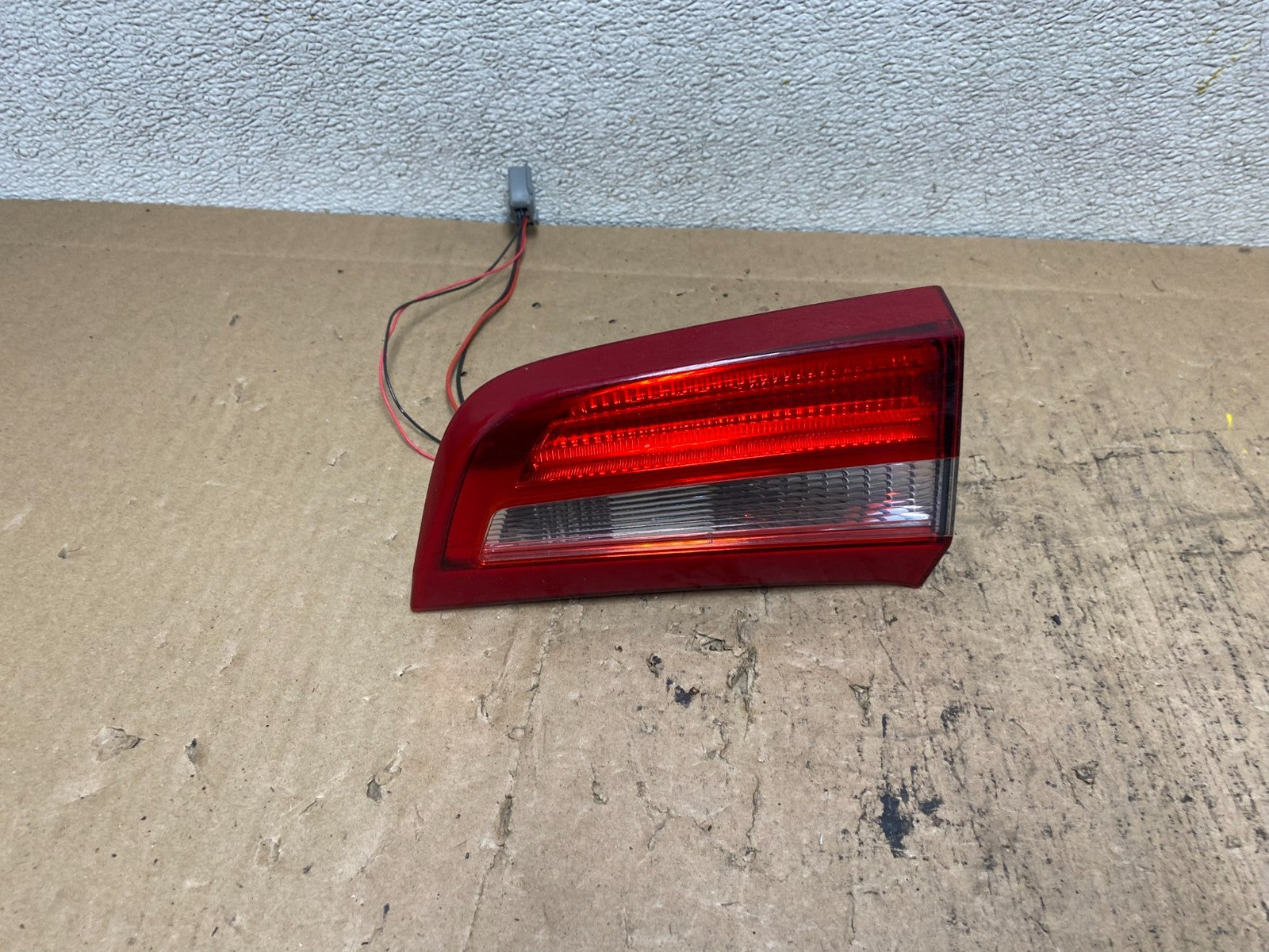 2011 to 2017 Volvo S60 Right Passenger RH Inner Tail Light OEM S1017 DW0