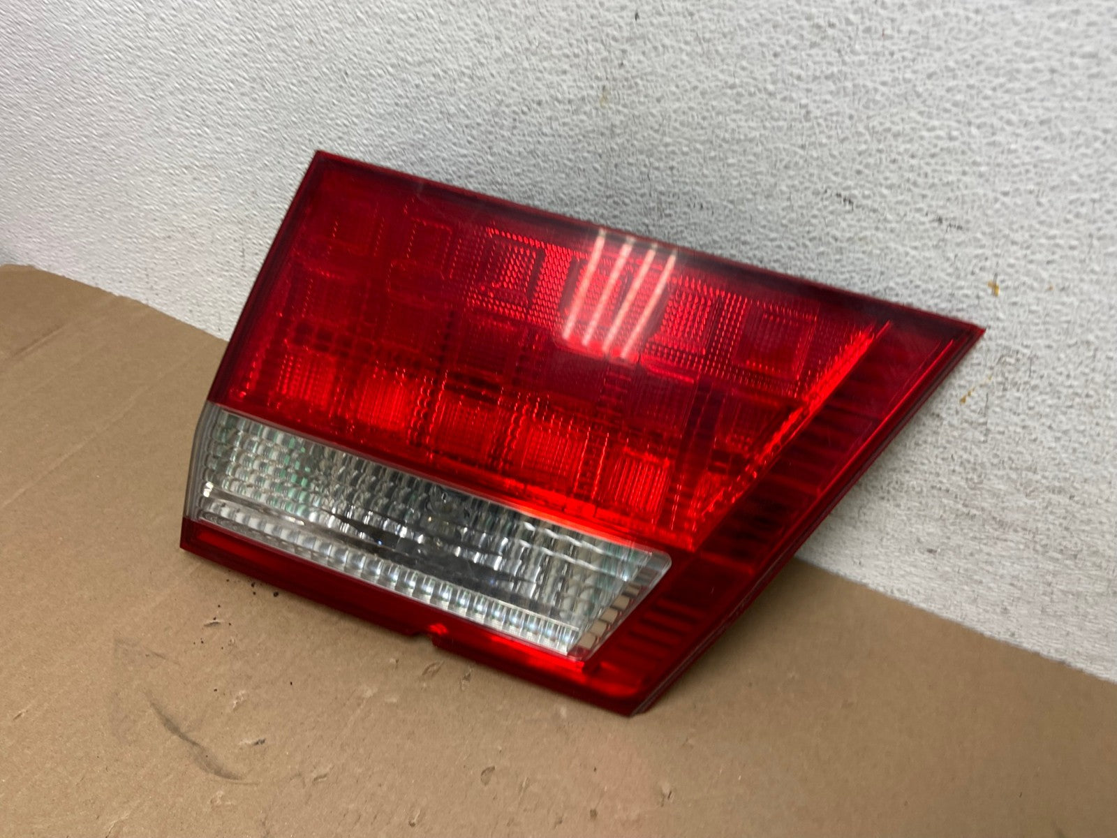 2005 2006 2007 Honda Odyssey Inner Right Passenger RH Tail Light AD6427 LK1