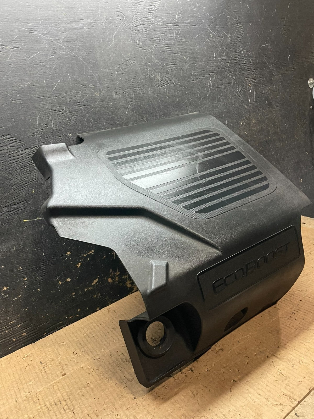 2010 to 2019 Lincoln MKS 3.7L Engine Motor Cover Y6658 DG2