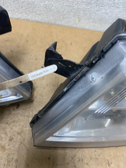2009 to 2017 Dodge Journey Headlights Left+Right Set Halogen T5222 DW11