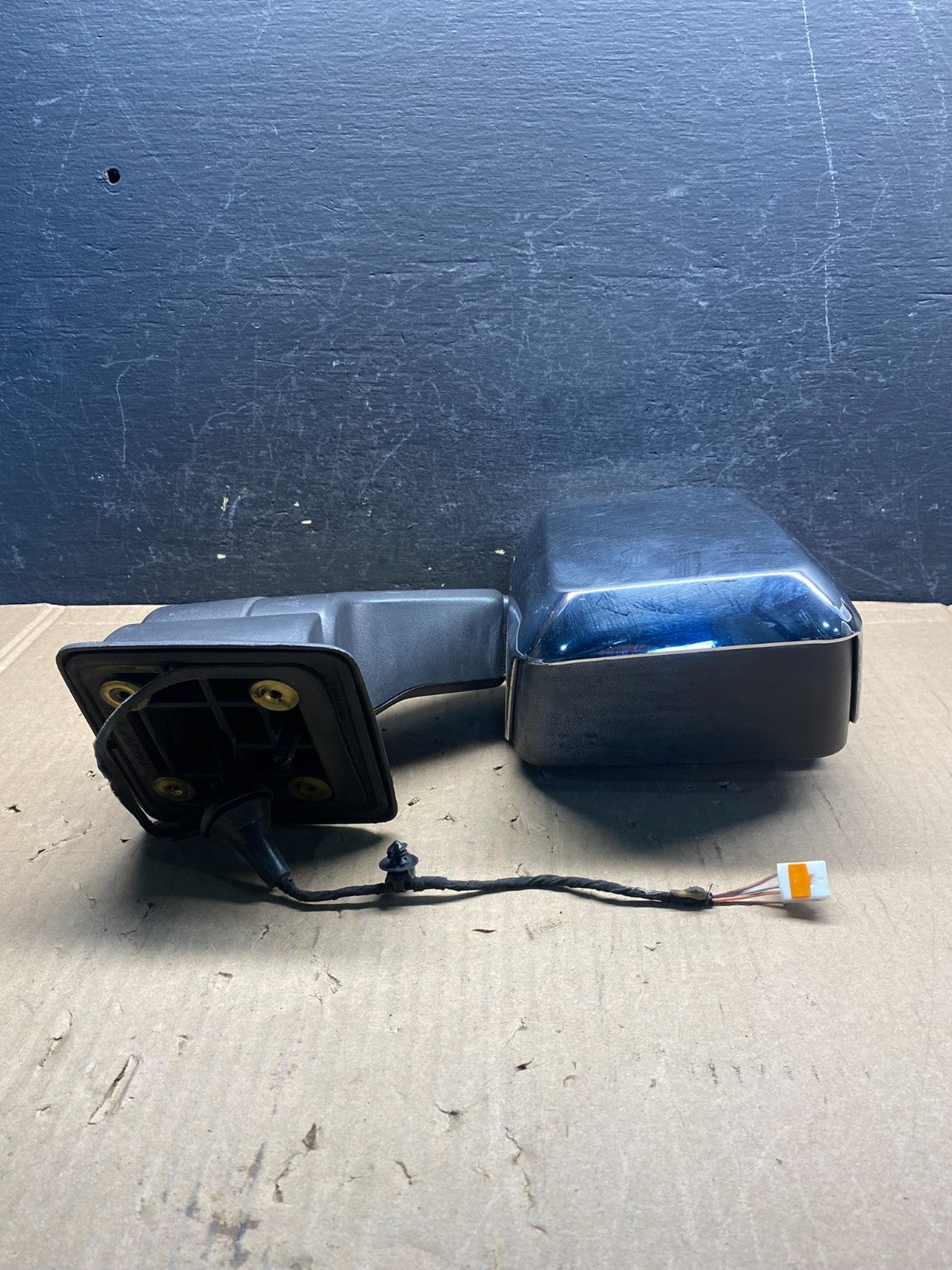 2006 to 2010 Hummer H3 Front Right Passenger RH View Door Mirror AE7963 DW2