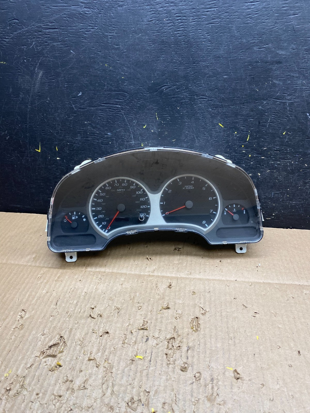 2005 2006 Chevrolet Equinox Cluster Gauge Speedometer ECM V1666 DG0