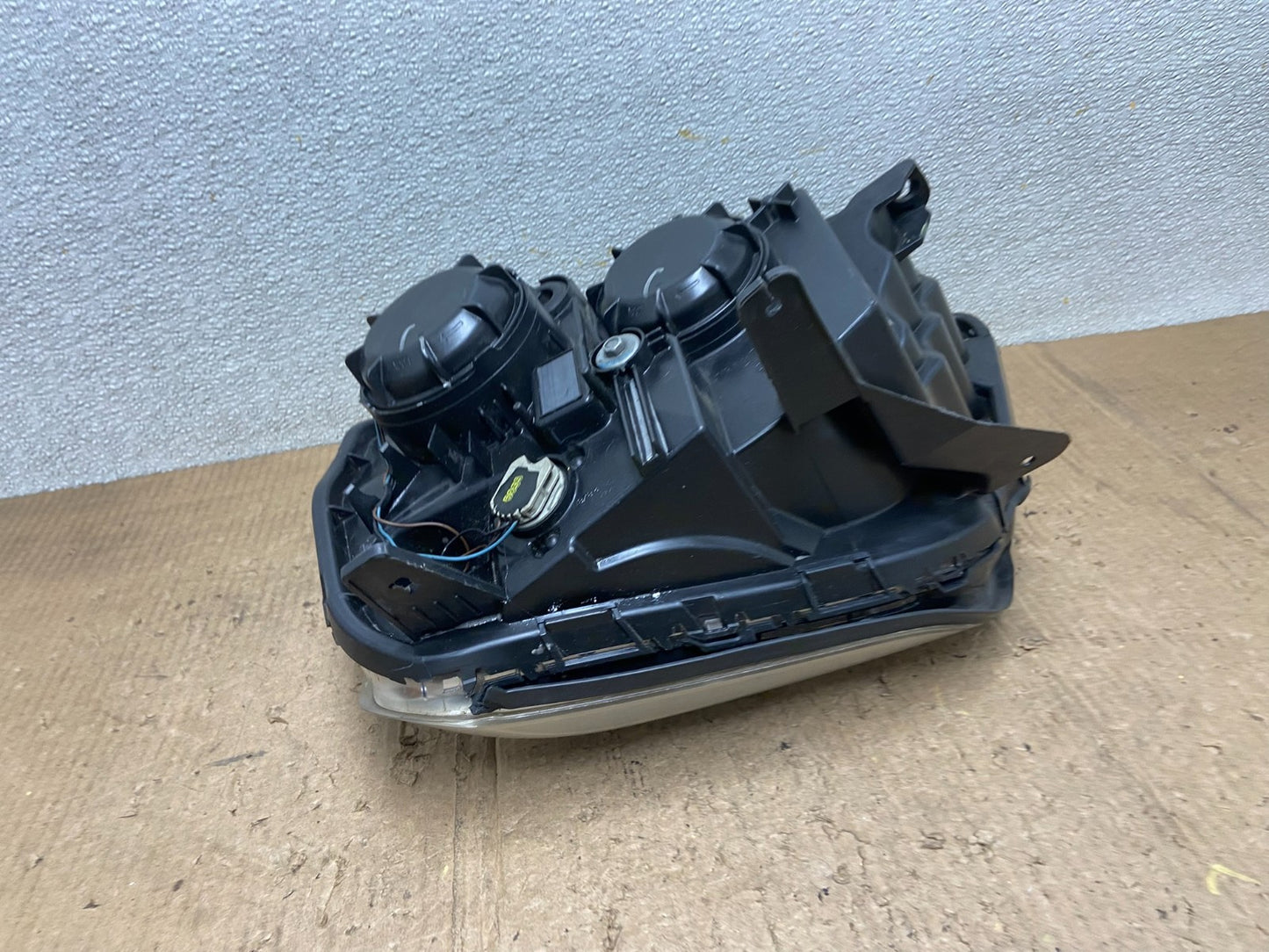 2010 to 2015 GMC Terrain Halogen Passenger Right Rh Side Headlight Oem AA8392 DW5