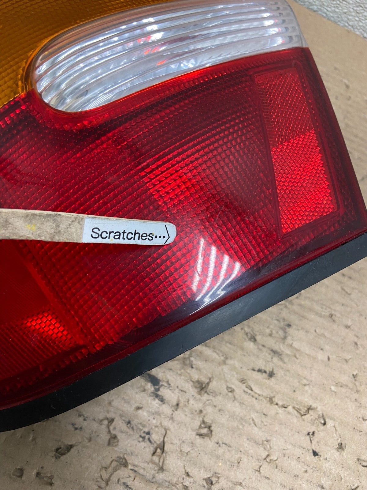 1998 1999 Nissan Altima Right Passenger RH Side Tail Light Oem AA9672 LK3
