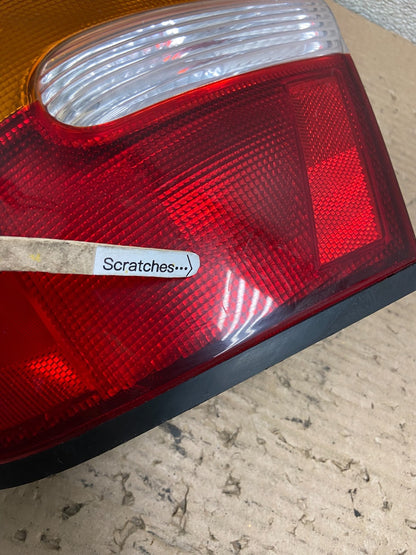 1998 1999 Nissan Altima Right Passenger RH Side Tail Light Oem AA9672 LK3
