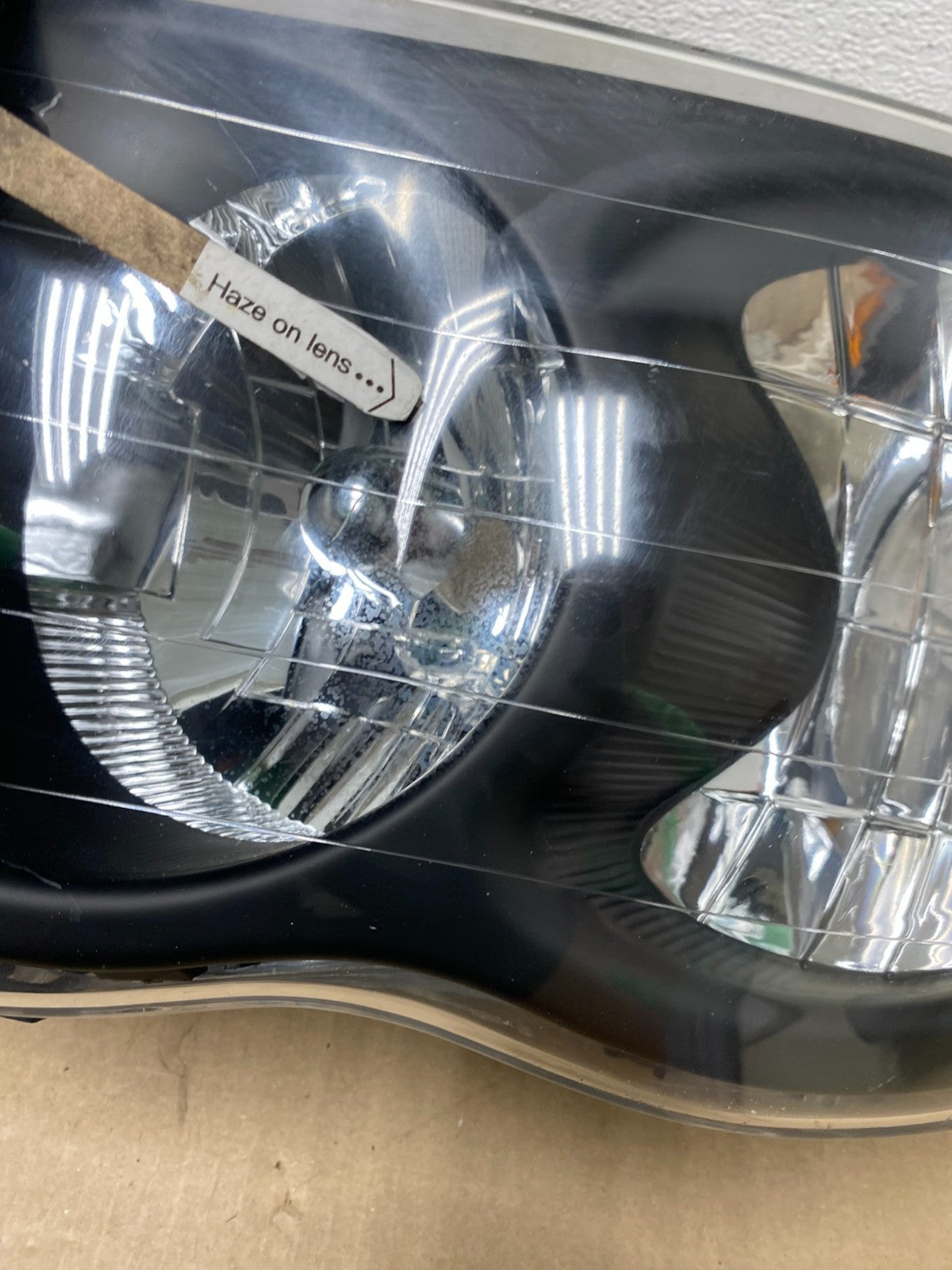 2002 to 2005 Dodge Ram Left+Right Side Halogen Headlights AE7098 DW6