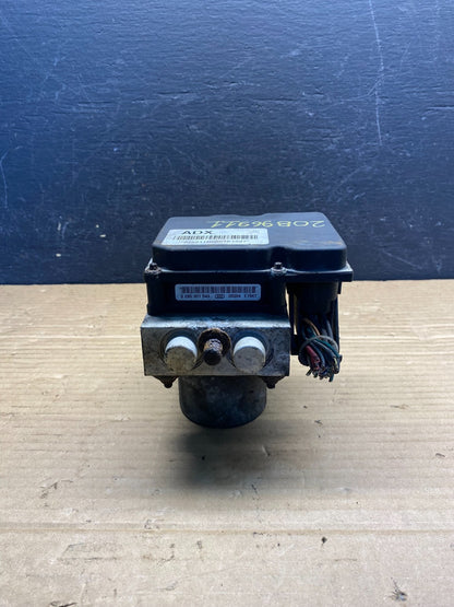 20896911 Chevrolet Tahoe 2011 ABS Anti-Lock Brake Pump Control Module AE6220 DW1