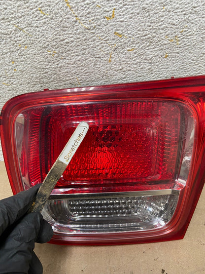 2013-2016 Chevrolet Malibu Right Passenger Rh Inner Tail Light AH6814 LK3