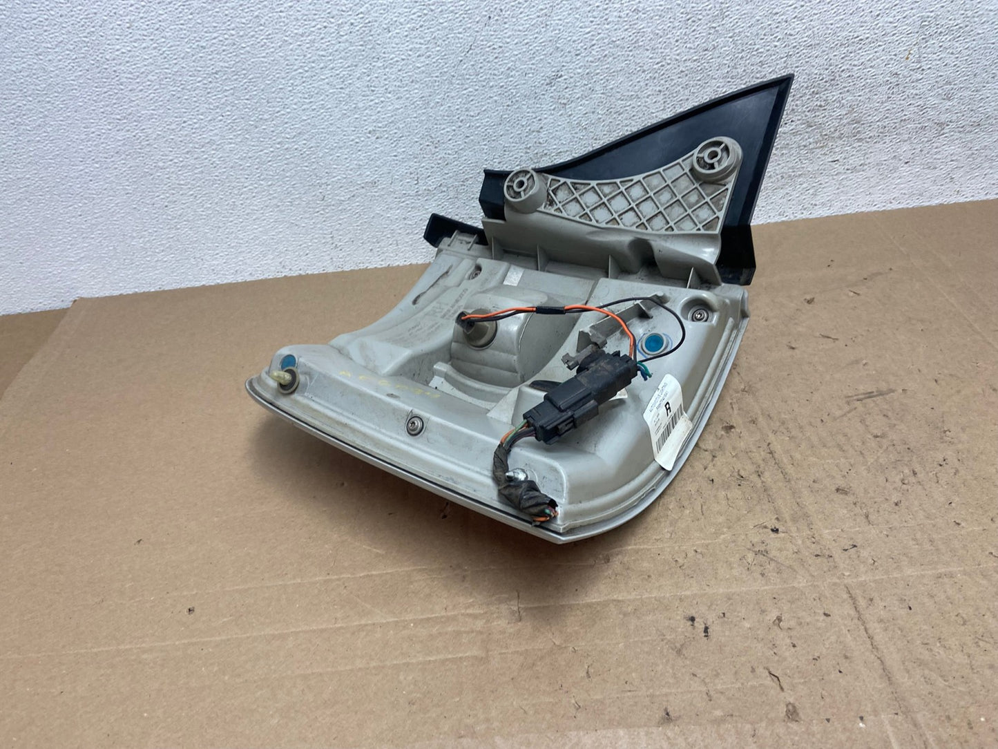 2009 to 2011 Ford Flex Right Passenger RH Side Tail light AE6094 LK5