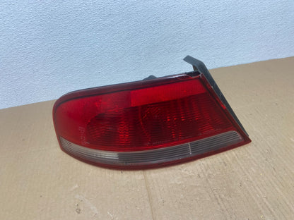 2001-2006 Chrysler Sebring Sedan Left Driver LH Side Tail Light AB8172 DW0