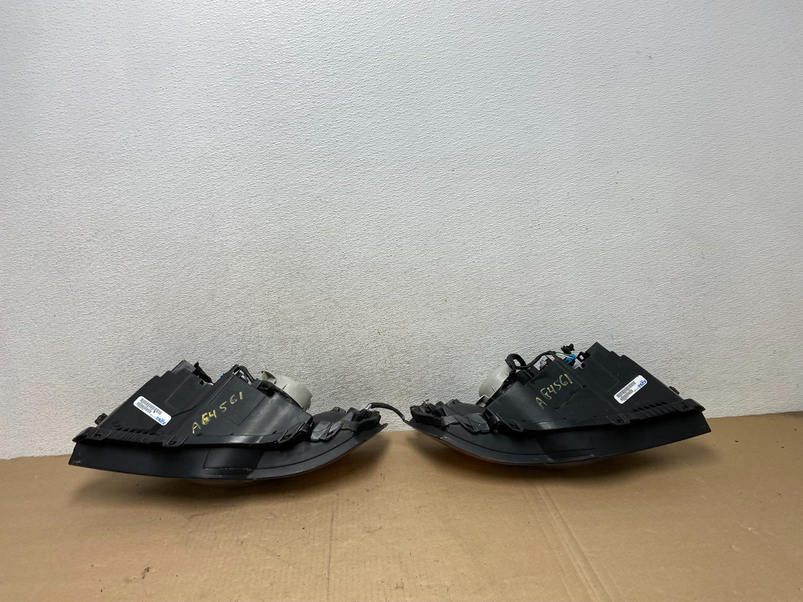 2006 to 2007 Subaru Legacy Left+Right Side Headlights DEPO AG4561 DW7
