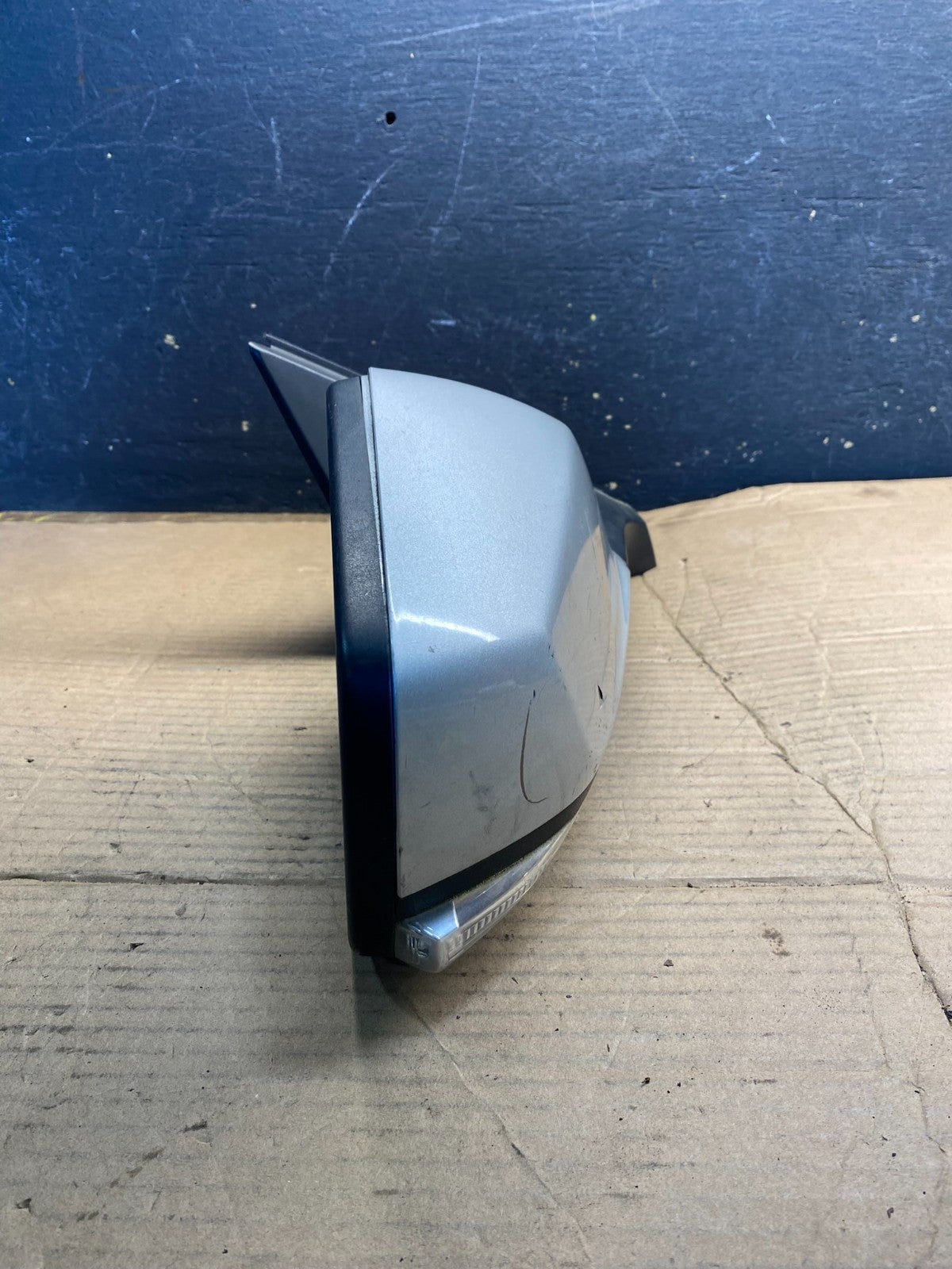 2010 to 2012 Buick Lacrosse Right Passenger Rh Side View Door Mirror AA5618 MS9
