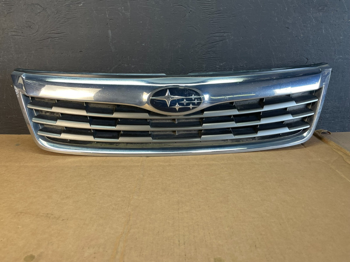 2009 2010 Subaru Forester Front Upper Chrome Grille Grill AE0850 DG0