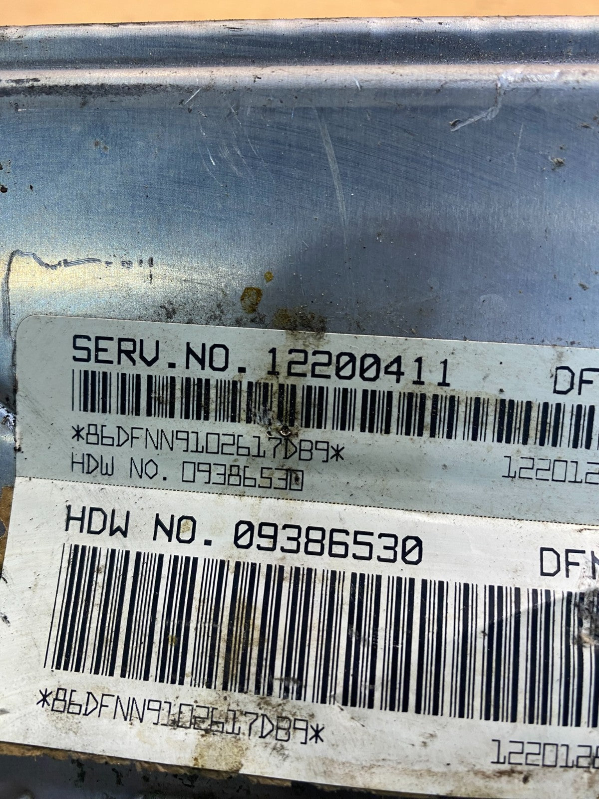 2001-2002 Silverado Tahoe Engine Computer Module 12200411 ECM ECU AD9396 DG2