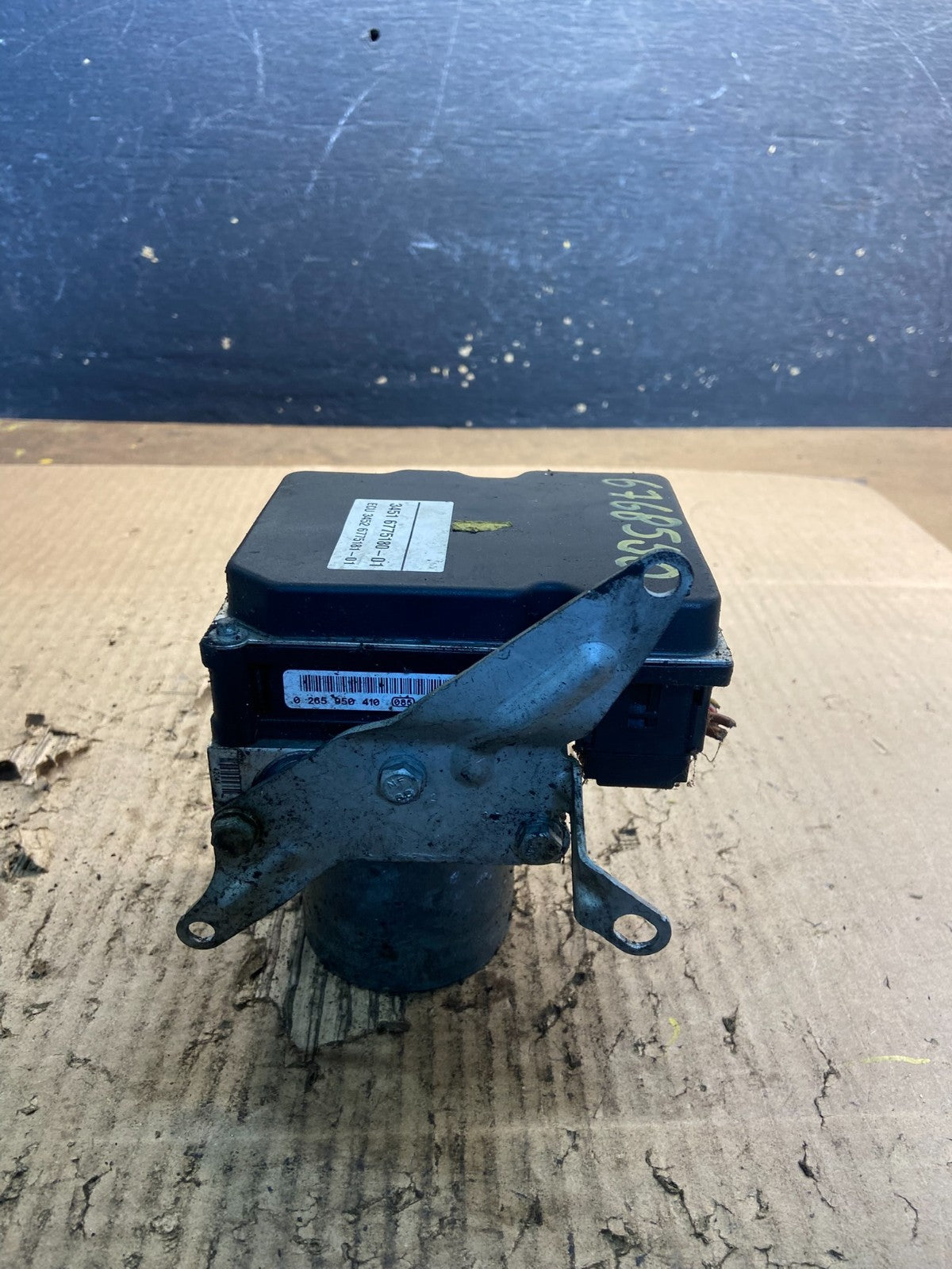 2007 to 2013 BMW 335i ABS Anti-Lock Brake Pump 6768550 OEM z9013 DG2