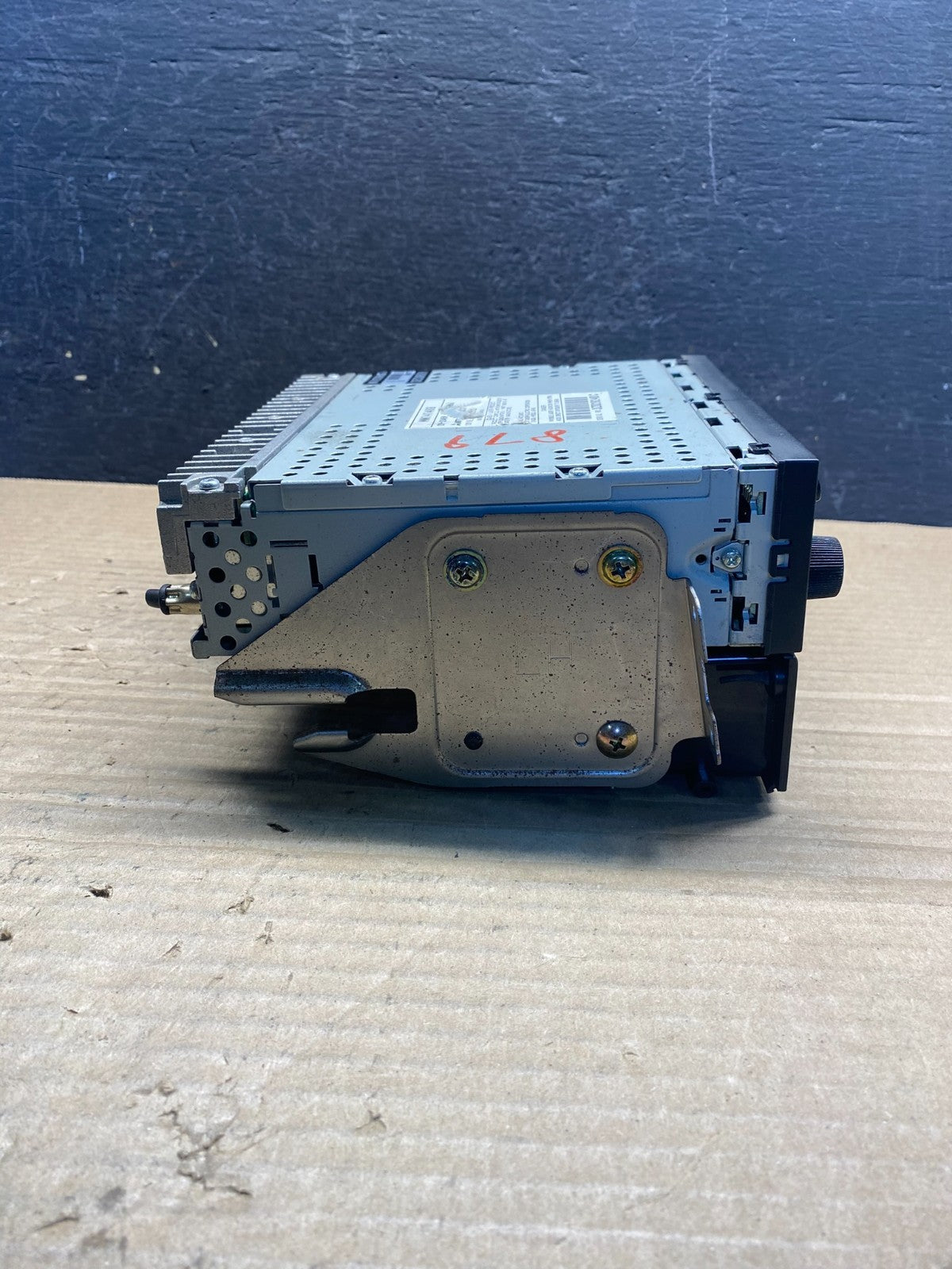 2004 to 2006 Mitsubishi Montero Audio Equipment Radio Receiver af3908 DG2