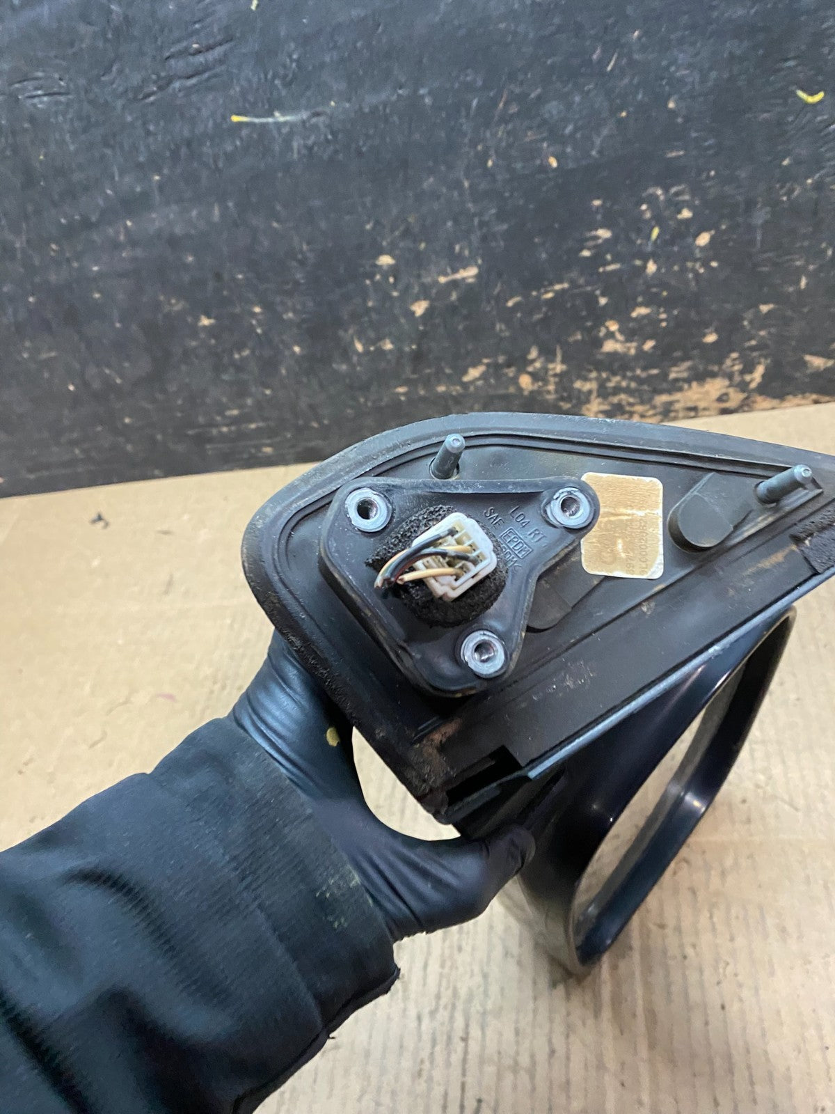 1998 to 2002 Isuzu Rodeo Right Passenger RH Power Door Mirror OEM X9647 DG4