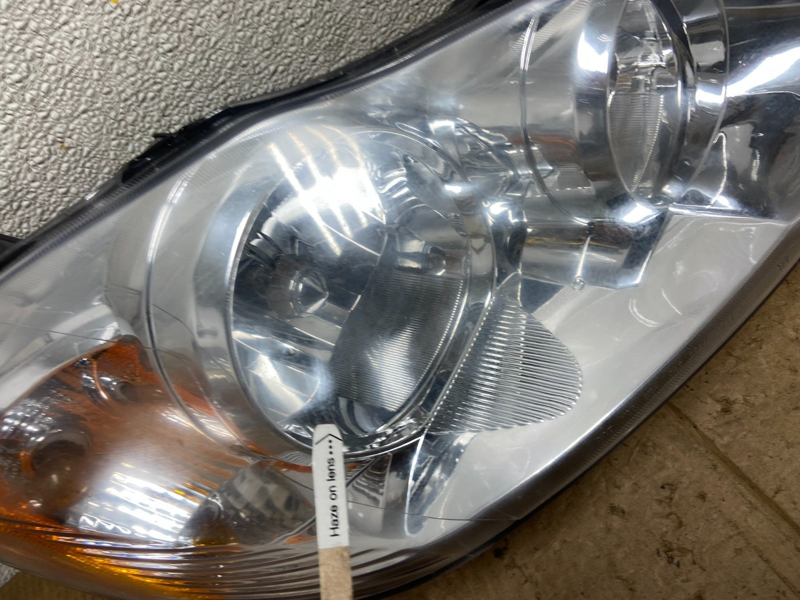 2005 to 2008 Toyota Corolla Right Passenger RH side Headlight AA8234 DW4