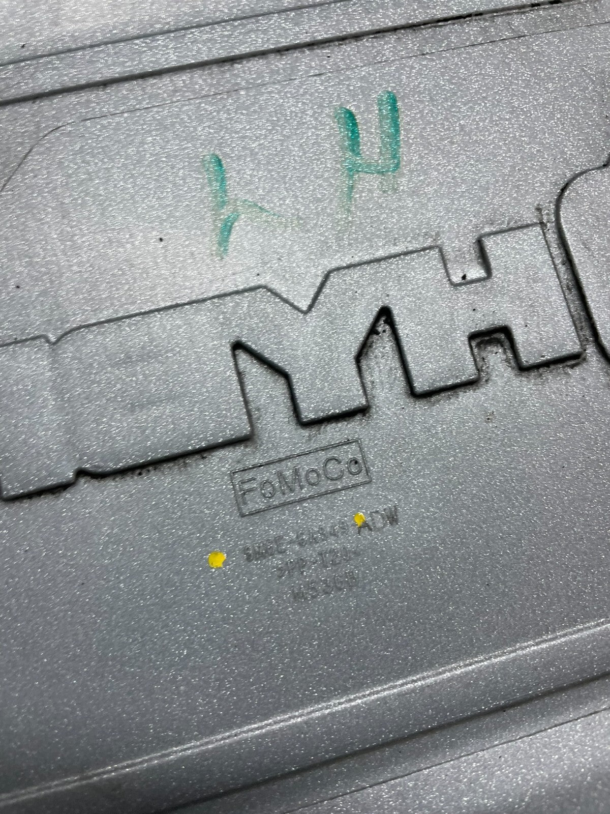 2009 to 2012 Ford Escape Engine Cover 9m6e-6a949-adw J3593 PS8