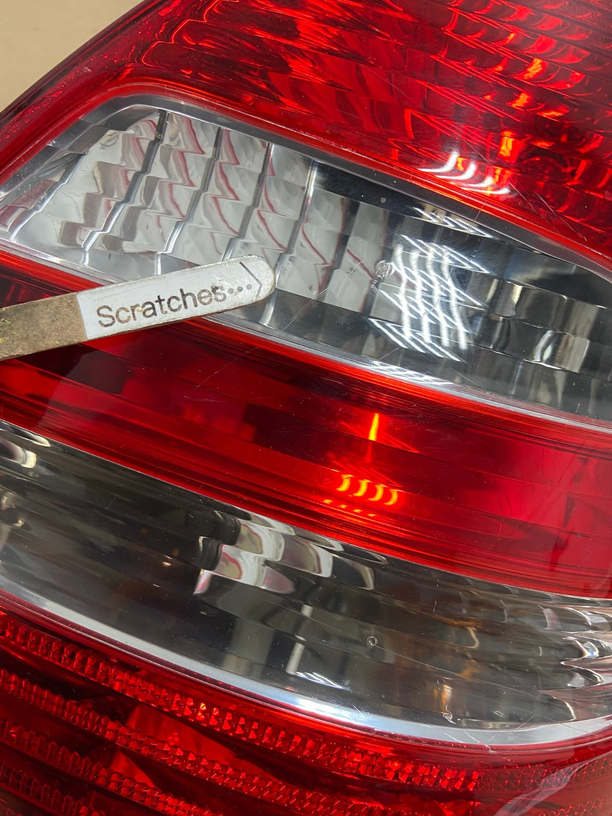 No Led 2003-2006 Mercedes E Class Sedan Right Passenger Tail Light AE7352 LK3