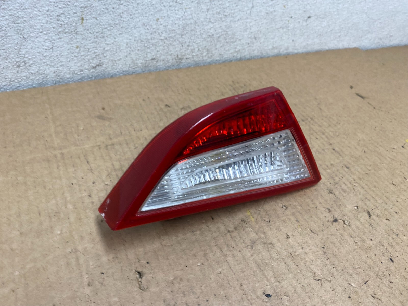 2011 2012 2013 2014 Hyundai Sonata Left Driver Inner Tail Light Oem L8351 DW2
