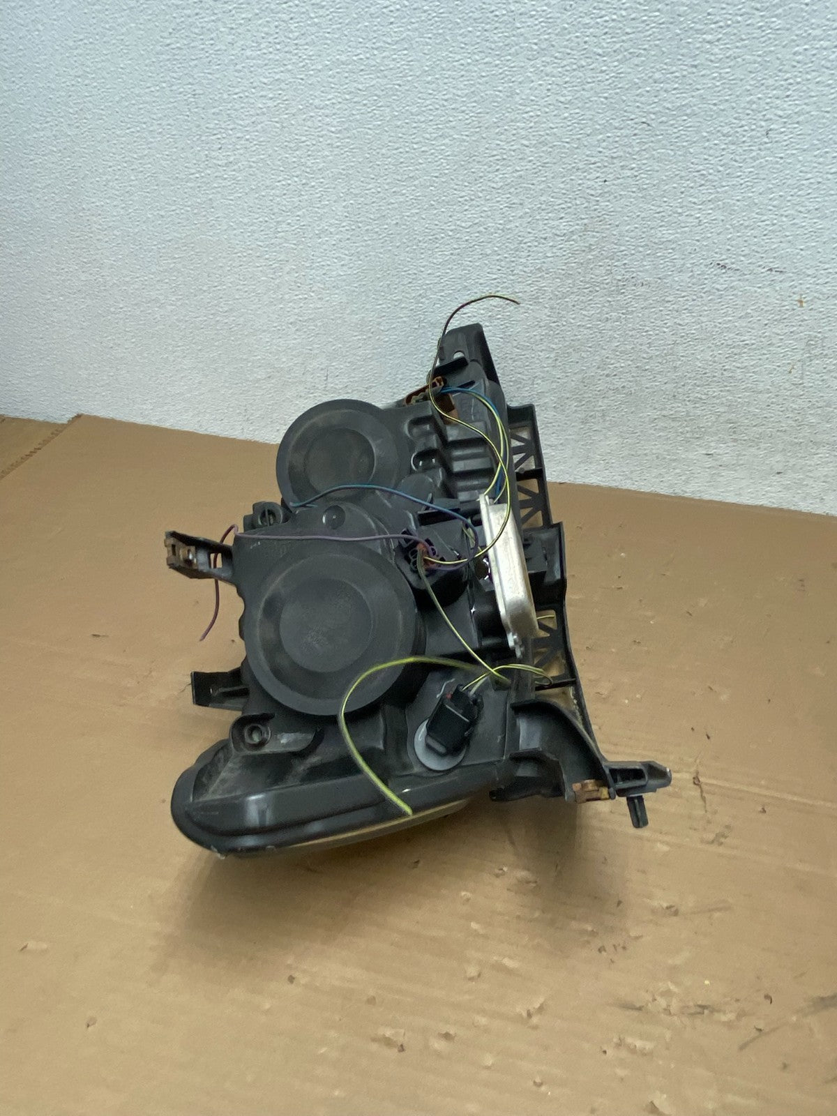 2006 to 2009 Lincoln MKZ Zephyr Left Driver Headlight Xenon AD4242 DW7
