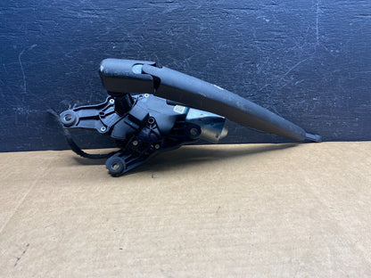 2020 to 2023 Ford Explorer Rear Windshield Wiper Motor ad7520 DG0