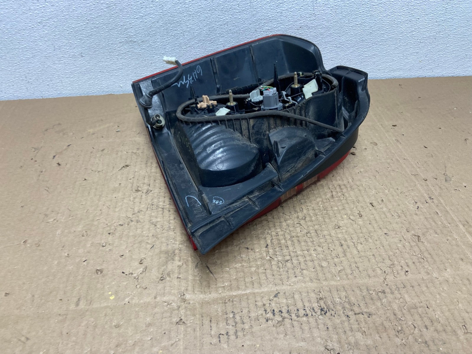 2001 2002 2003 Toyota Highlander Right Passenger RH Tail Light Oem AC4065 LK4