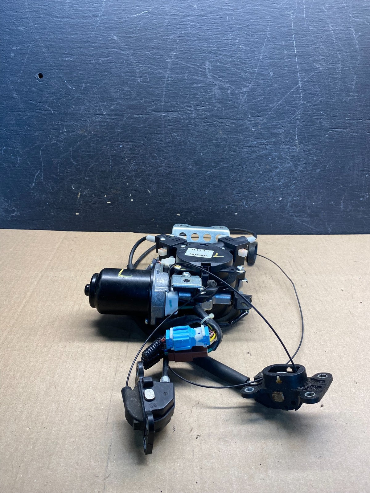 2005 - 2010 Honda Odyssey Left Lock Actuator AG9647 DG1