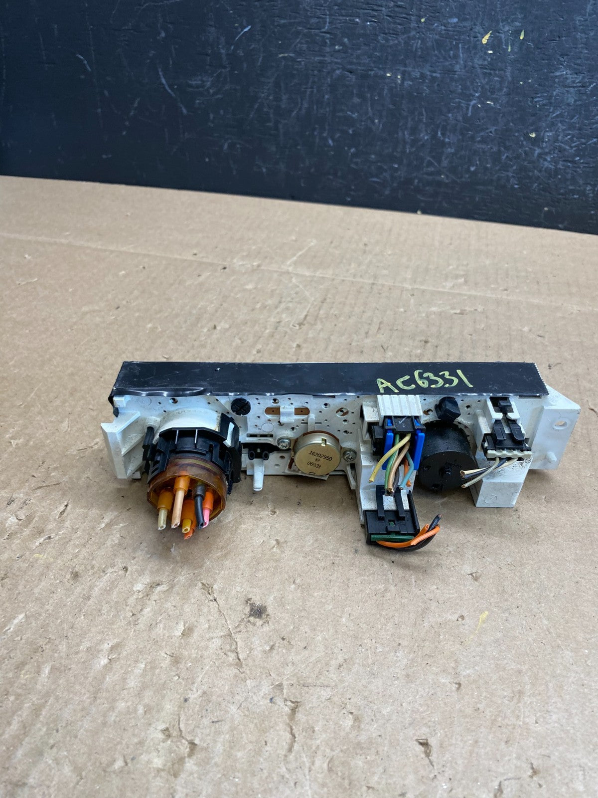 2001 - 2007 GMC Chevrolet Astro Express Climate Control A/C AC6331 DG3