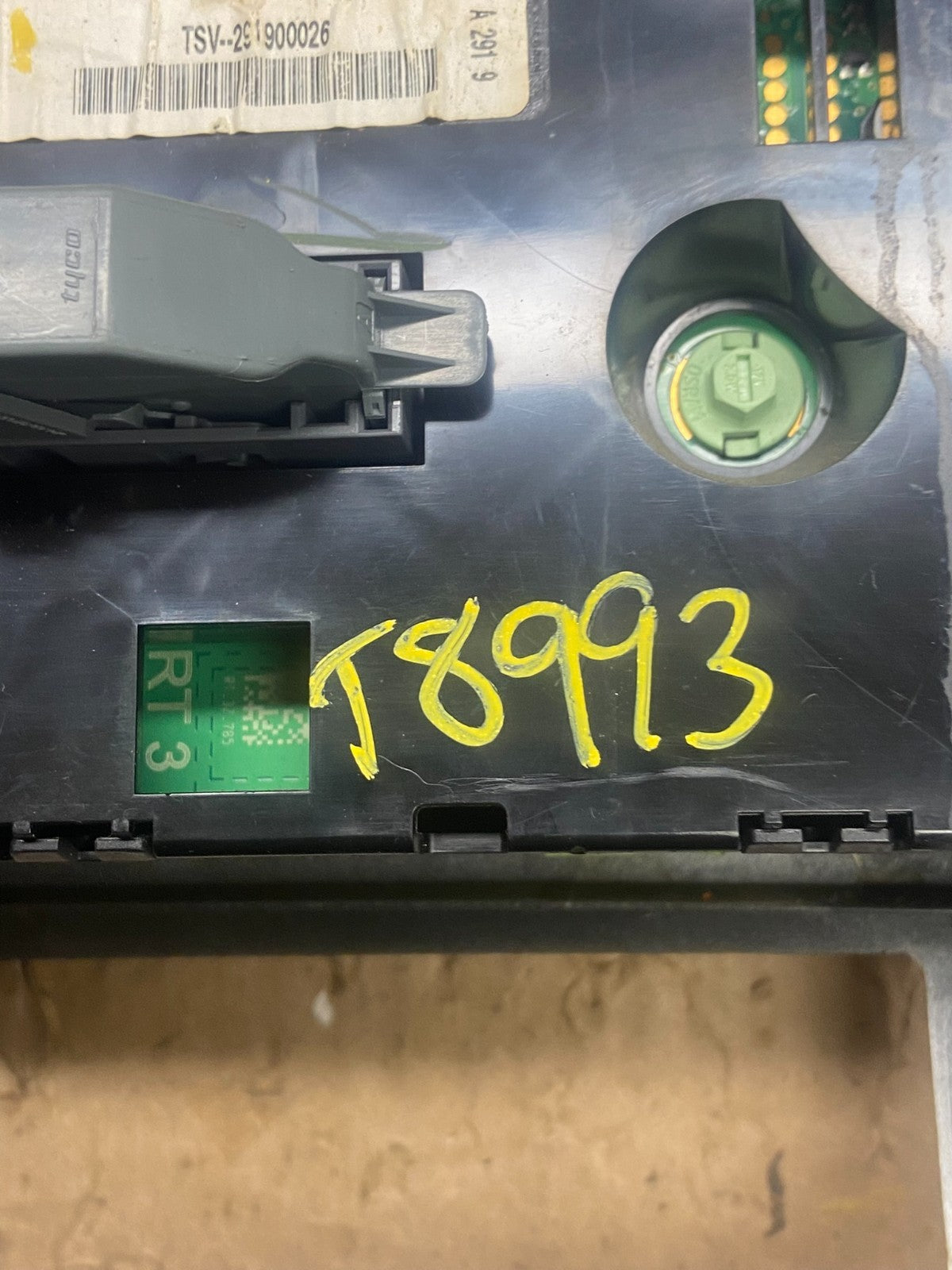 2008-2010 Dodge Grand Caravan Radio Bezel Climate Control Heat Heater T8993 DG7